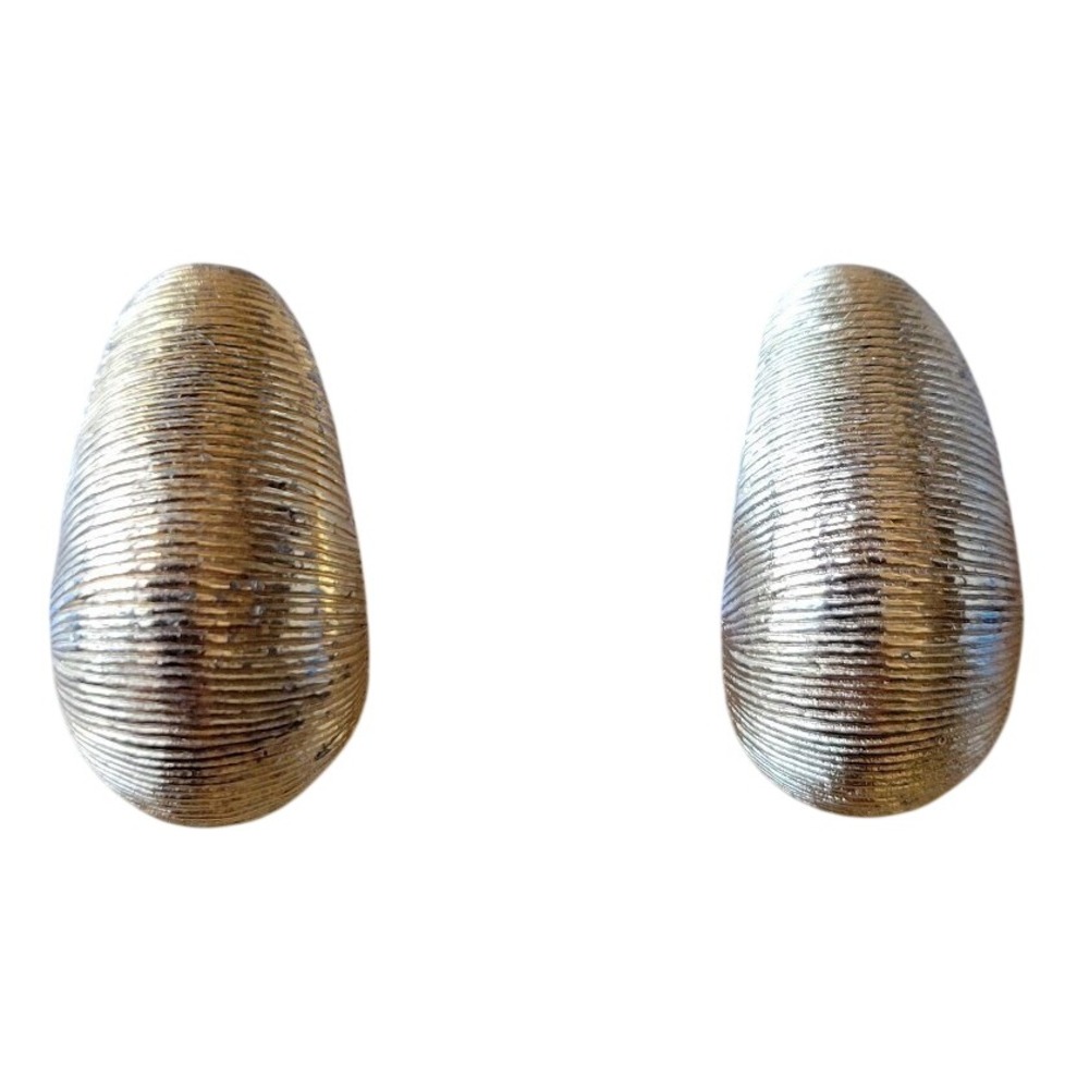 Vintage CASTLECLIFF Clip On Earrings Gold‎ Tone Fine Ribbed Shrimp Style